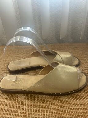 Franco Sarto Gold Leather Slip-on Slide Sandals. Size 8